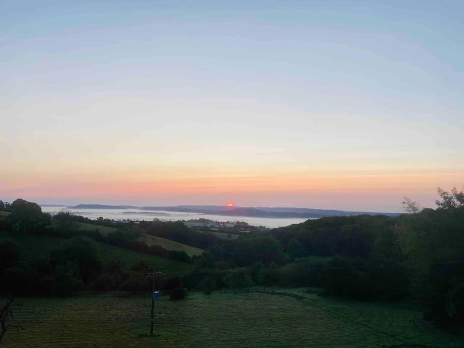 The Mill Stylish Rural Apartment With Beautiful Views Welsh Newton Common Εξωτερικό φωτογραφία